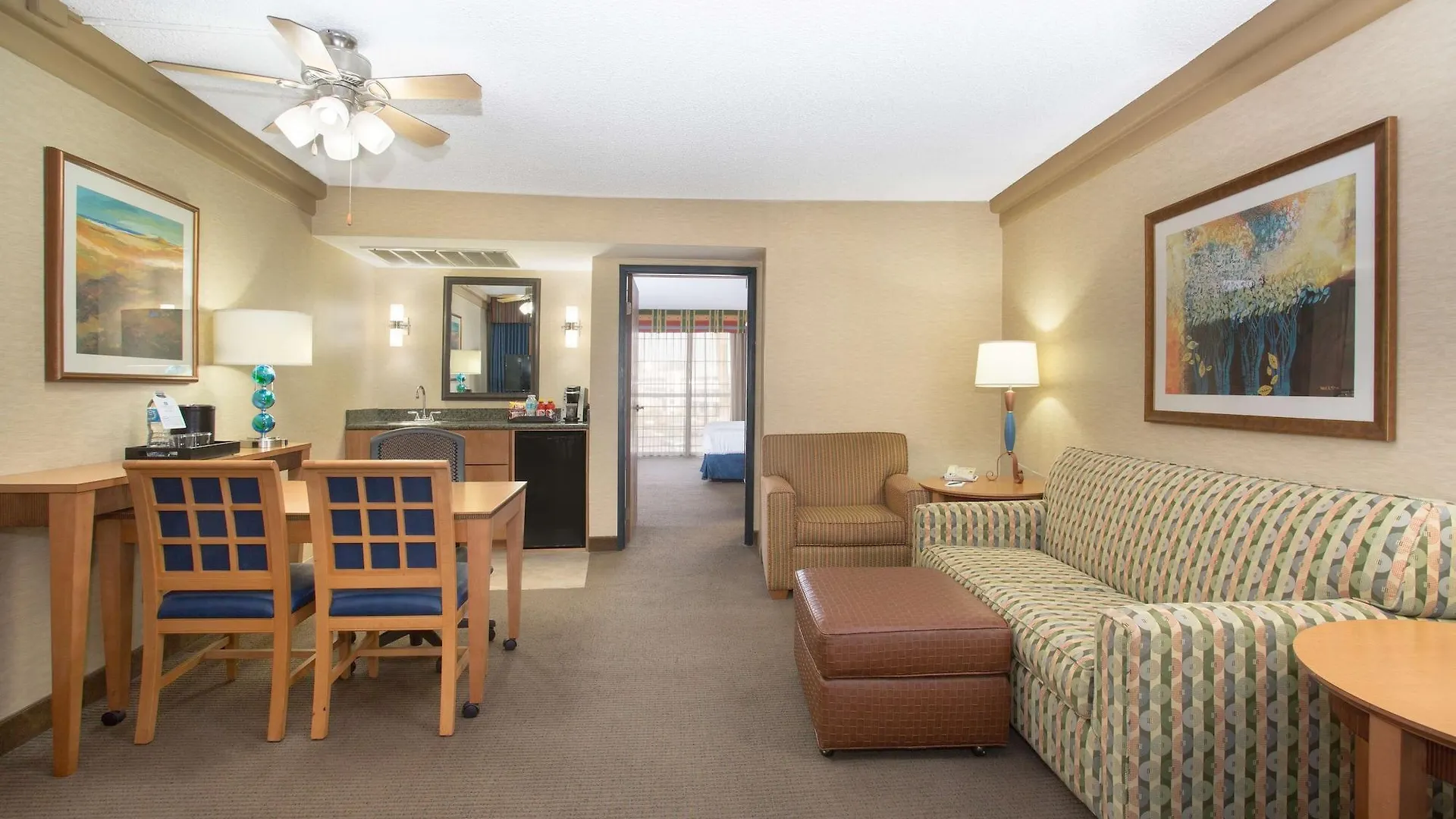 *** Hotel Embassy Suites By Hilton Phoenix Biltmore Stati Uniti