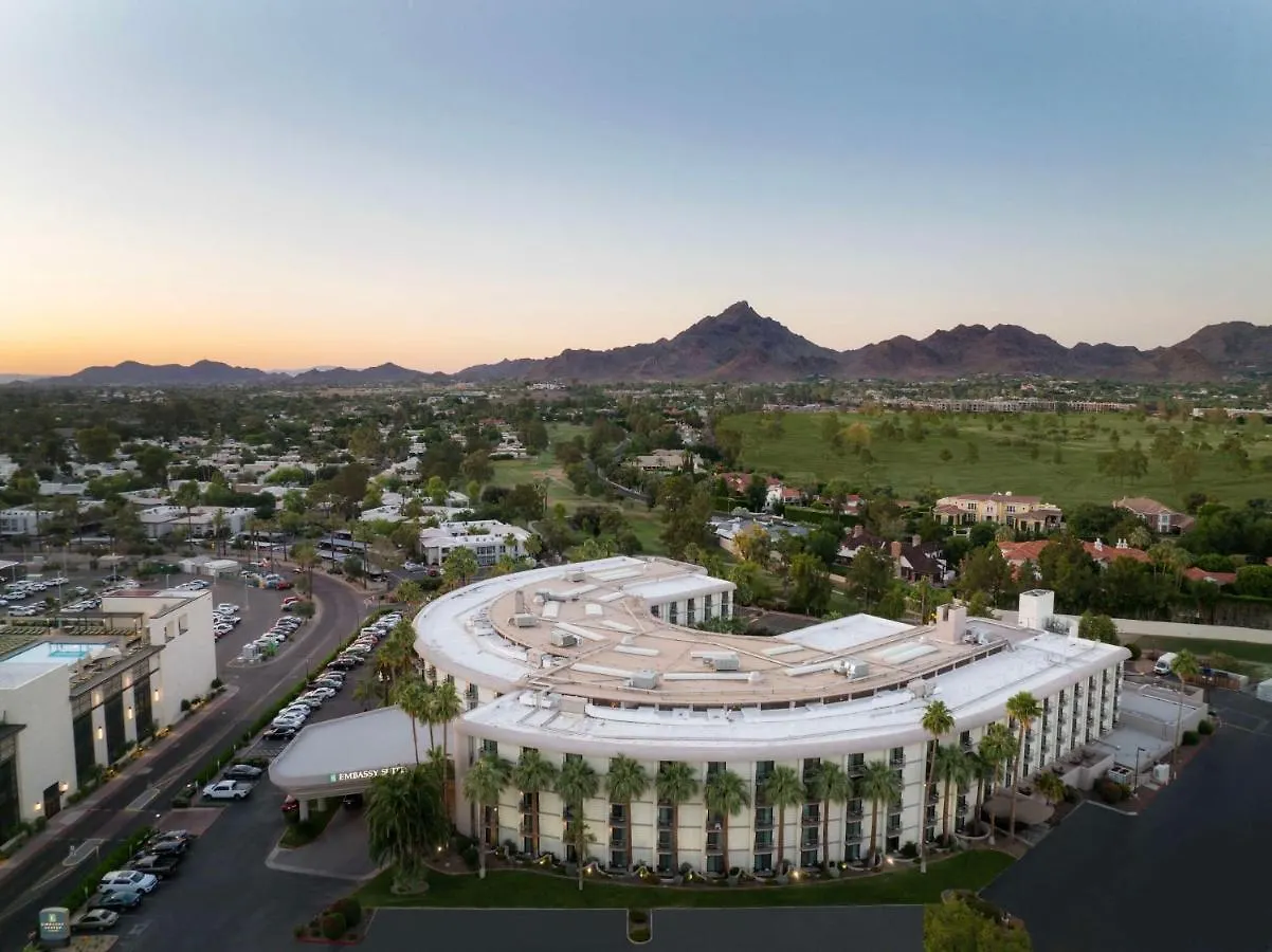 Embassy Suites By Hilton Phoenix Biltmore Hotel