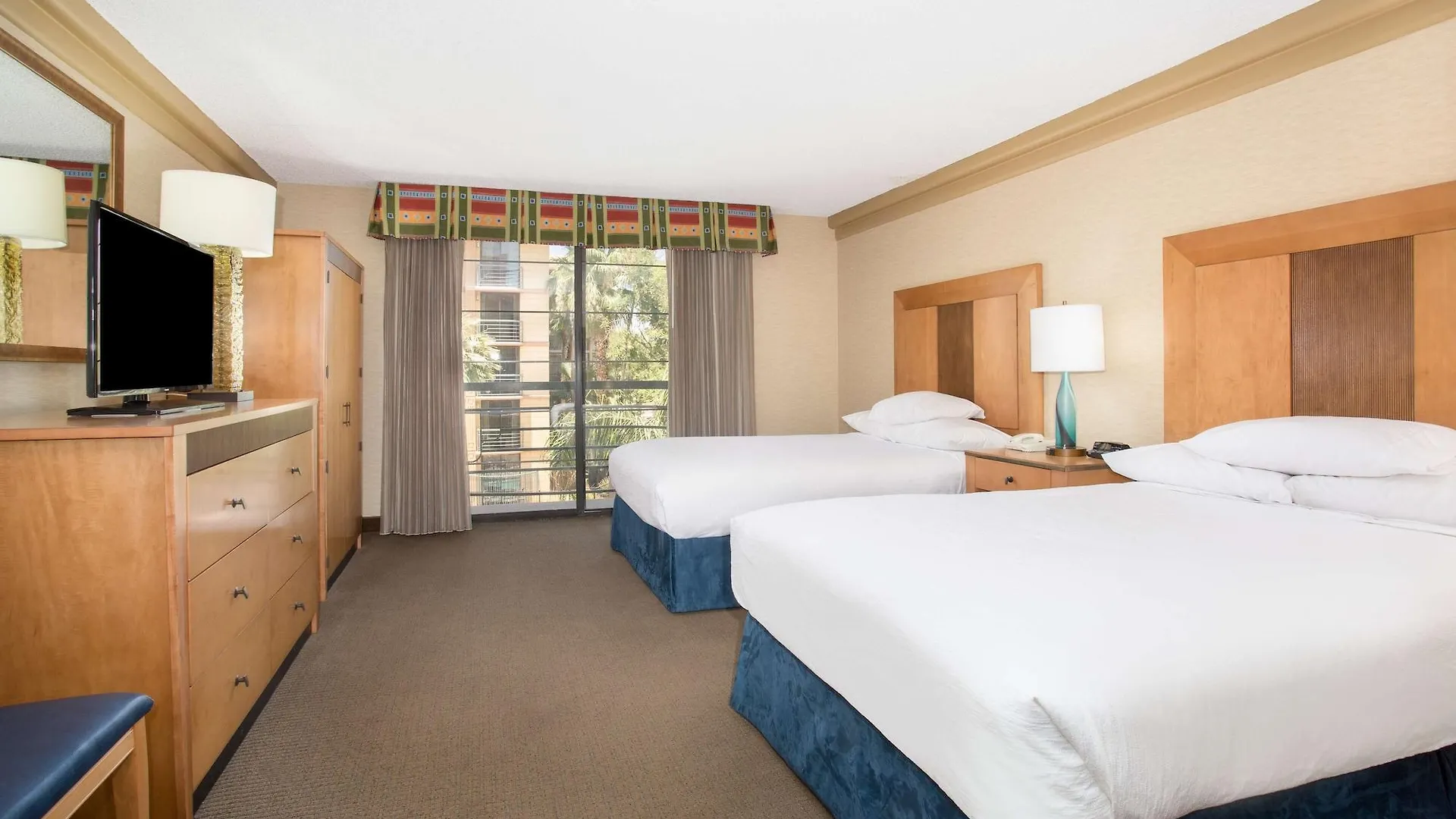 Embassy Suites By Hilton Phoenix Biltmore Stati Uniti