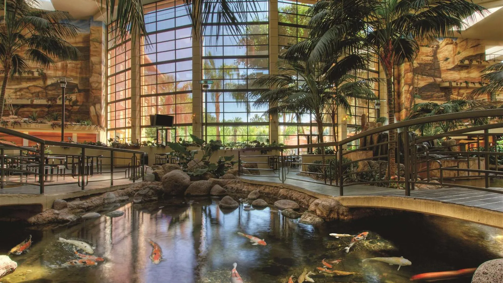 Embassy Suites By Hilton Phoenix Biltmore 3*,  Stati Uniti